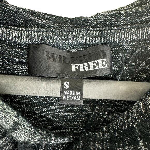 Wilfred Free Aritzia Black Hooded Lightweight Open Back Oversized Knit Top S - Picture 5 of 5